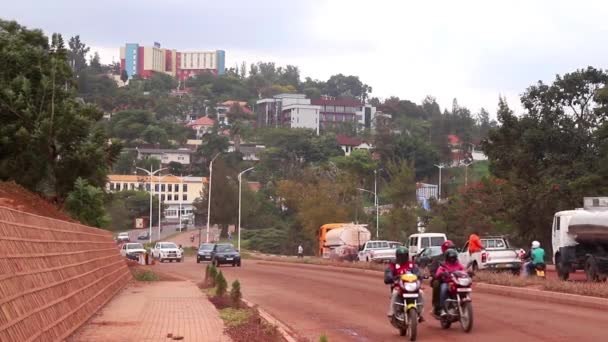 Tráfico Por Carretera Carretera Unión Africana Kanogo Road Kigali Capital — Vídeos de Stock