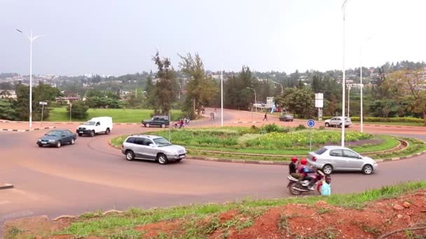 Tráfico Por Carretera Carretera Unión Africana Kanogo Road Kigali Capital — Vídeos de Stock