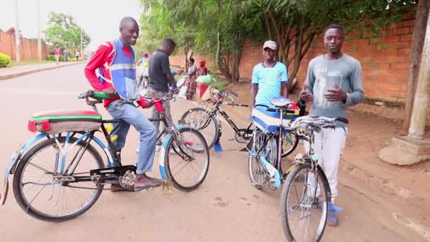 Άγνωστα Άτομα Στην Αγορά Ziniya Στο Kigali Ρουάντα Τον Μάρτιο — Αρχείο Βίντεο