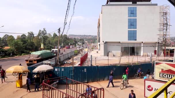 Οδική Κυκλοφορία Στην Περιφέρεια Kicukiro Του Kigali Πρωτεύουσα Της Ρουάντα — Αρχείο Βίντεο