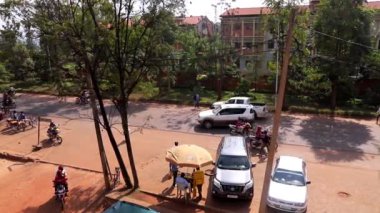 Doğu Afrika, Ruanda 'nın başkenti Kigali' nin Kicukiro ilçesinde yaklaşık Mart 2019 'da trafik vardı.