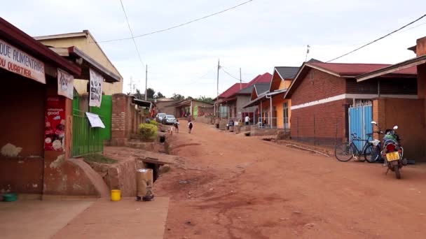 Wegverkeer Het Kicukiro District Kigali Hoofdstad Van Rwanda Oost Afrika — Stockvideo