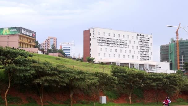 Traffico Stradale Sulla Strada Che Porta Centro Della Città Kigali — Video Stock