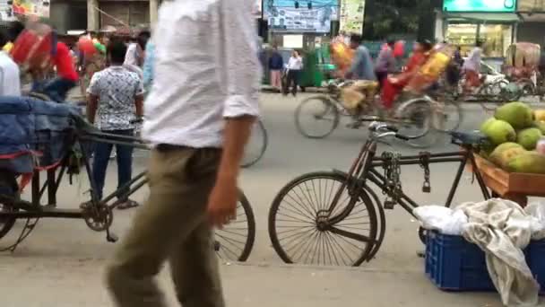 Unbekannte Und Straßenverkehr Auf Der Ringstraße Bezirk Adabor Von Dhaka — Stockvideo