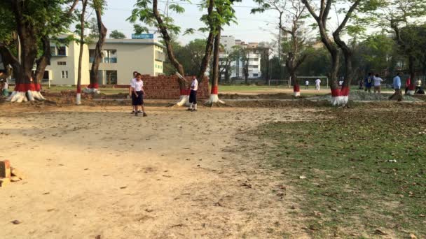 Aktivitäten Junger Studenten Freien Dhaka Residential Model College Mohammadpur Dhaka — Stockvideo