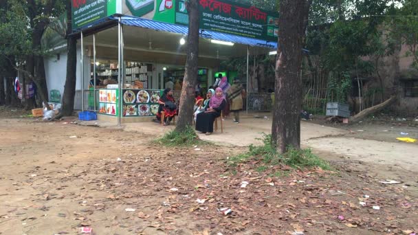 2019年2月前后 在孟加拉国首都达卡Mohammadpur达卡的达卡住宿示范学院举行的青年学生活动 — 图库视频影像