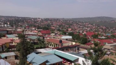 Doğu Afrika, Ruanda 'nın başkenti Kigali' nin Kicukiro ilçesinde yaklaşık Mart 2019 'da trafik vardı.