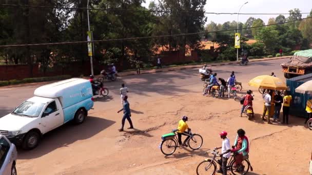 Tráfego Rodoviário Nyanza Road Distrito Kicukiro Kigali Capital Ruanda África — Vídeo de Stock