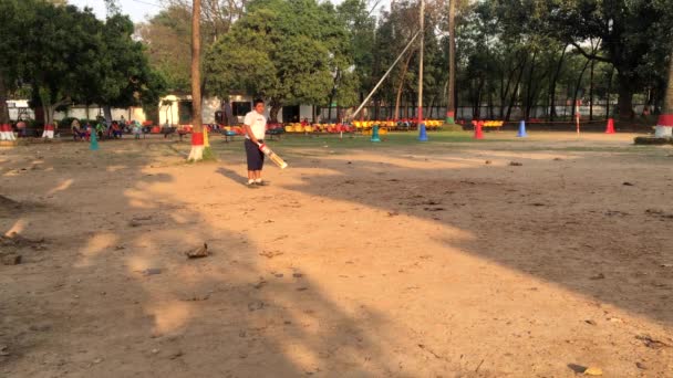 Aktywność Młodych Studentów Świeżym Powietrzu Dhaka Residential Model College Mohammadpur — Wideo stockowe