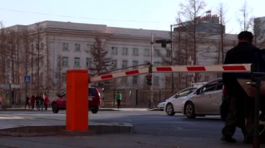 Moğolistan 'ın başkenti Ulaanbaatar' da sokak trafiği, yaklaşık Mart 2019