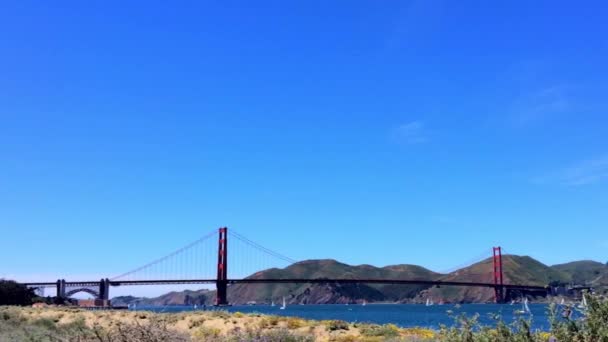 从美国加利福尼亚州克里斯蒂市看到的金门大桥 — 图库视频影像