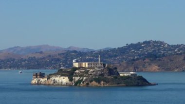 Alcatraz Adası, Telegraph Hill 'den görüldüğü gibi San Francisco, Kaliforniya, ABD, 2018