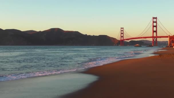 Golden Gate Köprüsü Baker Sahili Nden Gün Batımında San Francisco — Stok video