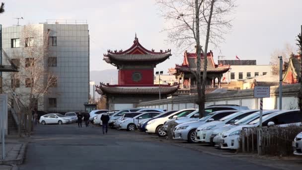 Temple Choijin Lama Parmi Les Bâtiments Modernes Oulan Bator Capitale — Video