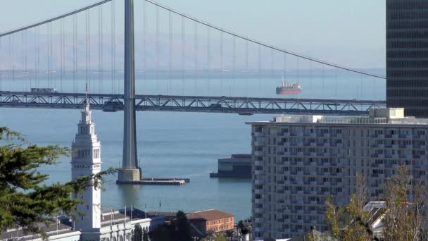 Das Ferry Building Und Die Bay Bridge Vom Telegraph Hill — Stockvideo