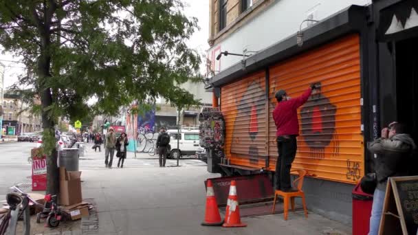 Adegan Jalan Bushwick Brooklyn Lingkungan Kelas Pekerja Bagian Utara Borough — Stok Video