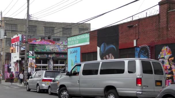 Gatuscenen Bushwick Brooklyn Ett Arbetarkvarter Norra Delen New York City — Stockvideo