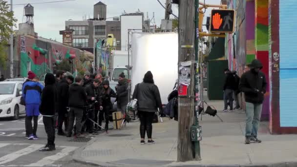 Gatuscenen Bushwick Brooklyn Ett Arbetarkvarter Norra Delen New York City — Stockvideo