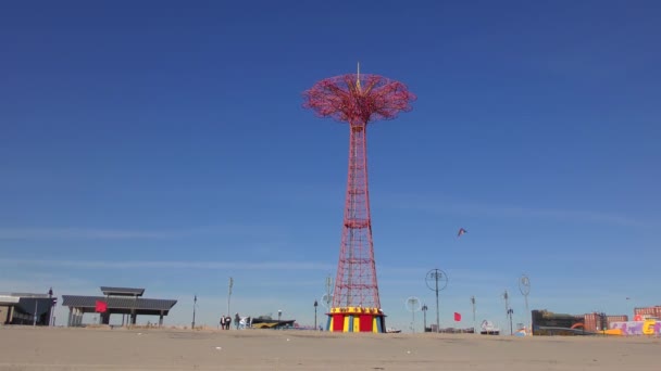 Saut Parachute Plage Coney Island Sur Coney Island Dans Ville — Video