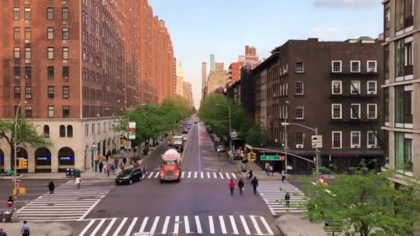 뉴욕의 라인에서 수있듯이 맨해튼의 번가와 웨스트 교차로의 2018 — 비디오