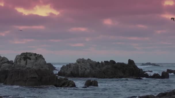Zachód Słońca Nad Skałami Oceanicznymi Wyspie San Cristobal Oceanie Spokojnym — Wideo stockowe