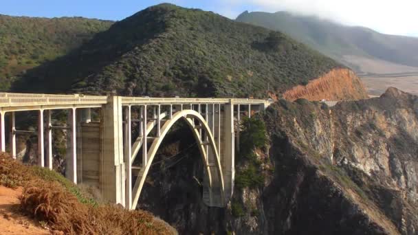 Puente Bixby Creek También Conocido Como Puente Bixby Canyon Costa — Vídeo de stock