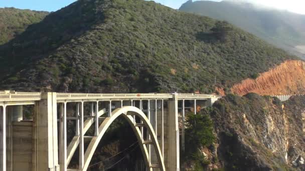Bixby Creek Bridge Også Kjent Som Bixby Canyon Bridge Big – stockvideo