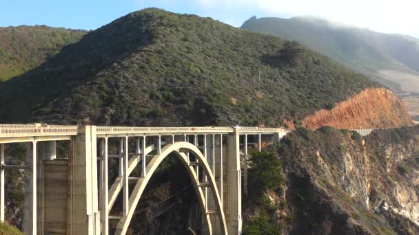 Puente Bixby Creek También Conocido Como Puente Bixby Canyon Costa — Vídeo de stock