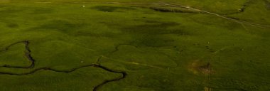 Moğol kırsalının havadan görünüşü, Moğolistan 'ın başkenti Ulaanbaatar' a çok uzak değil.