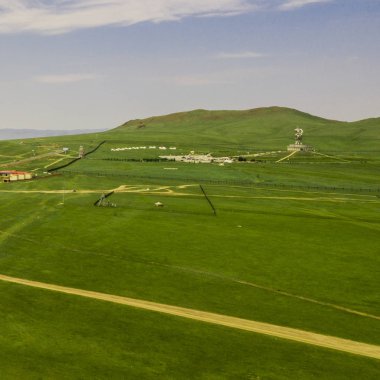 Moğolistan kırsalının havadan görünüşü, Moğolistan 'ın başkenti Ulaanbaatar' a yakın, yaklaşık 20 Haziran.
