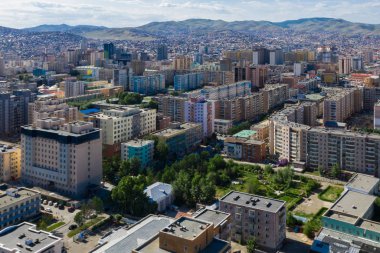 Moğolistan 'ın başkenti Ulaanbaatar' ın havadan görünüşü, yaklaşık Haziran 2019