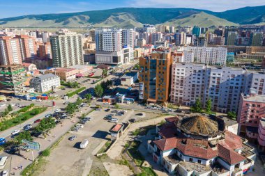Moğolistan 'ın başkenti Ulaanbaatar' ın havadan görünüşü, yaklaşık Haziran 2019
