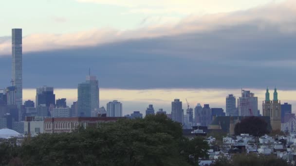 Manhattan Skyline Sett Utifrån Ett Tak Brooklyn New York Oktober — Stockvideo