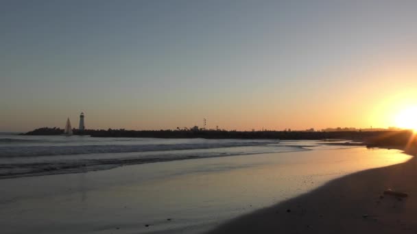 Faro Santa Cruz Breakwater Aka Walton Tramonto Visto Twin Lakes — Video Stock