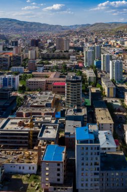 Moğolistan 'ın başkenti Ulaanbaatar' ın havadan görünüşü, yaklaşık Haziran 2019