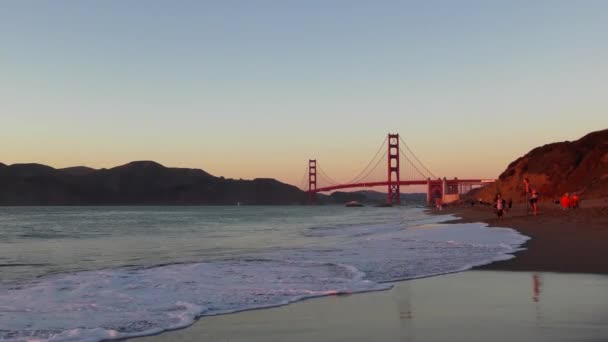 Pessoas Não Identificadas Baker Beach São Francisco Califórnia Ponte Golden — Vídeo de Stock