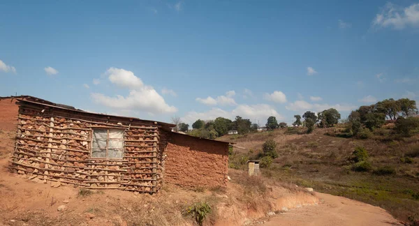 Domuzlar Tepesi, Svaziland 'daki Nasıralı Misyon Okulu' nun binaları, Temmuz 2018 dolaylarında.