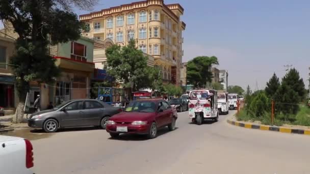 2019 Mazar Şerif Kuzey Afganistan Sokak Trafiği — Stok video