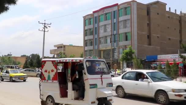 Straßenverkehr Masar Sharif Nordafghanistan Jahr 2019 — Stockvideo