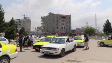2019 'da Mazar-i-Şerif, Kuzey Afganistan' da sokak trafiği