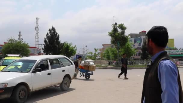 Gatutrafiken Mazar Sharif Norra Afghanistan 2019 — Stockvideo