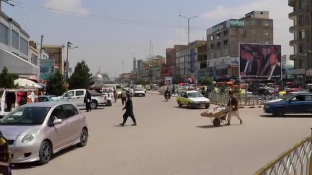 2019 Mazar Şerif Kuzey Afganistan Sokak Trafiği — Stok video