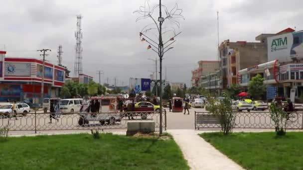 Tráfego Rua Mazar Sharif Afeganistão Norte Abril 2018 — Vídeo de Stock