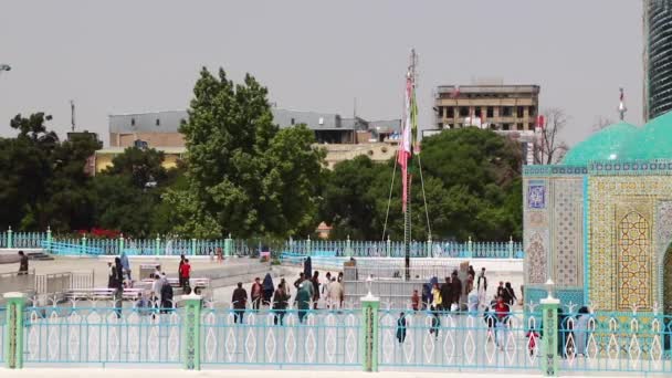 Peuple Afghan Non Identifié Mosquée Bleue Mazar Sharif Nord Afghanistan — Video