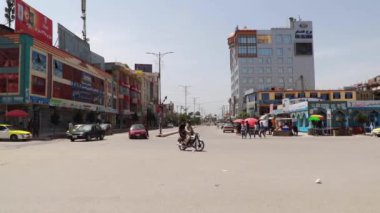 2019 'da Mazar-i-Şerif, Kuzey Afganistan' da sokak trafiği