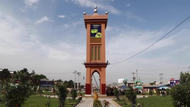 Mesquita Centro Movimentada Cidade Mazar Sharif Norte Afeganistão Abril 2018 — Vídeo de Stock