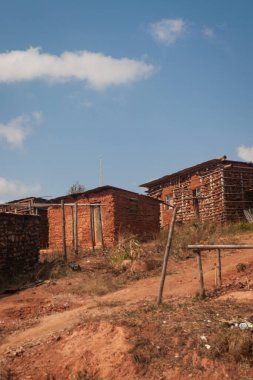 Domuzlar Tepesi, Svaziland 'daki Nasıralı Misyon Okulu' nun binaları, Temmuz 2018 dolaylarında.