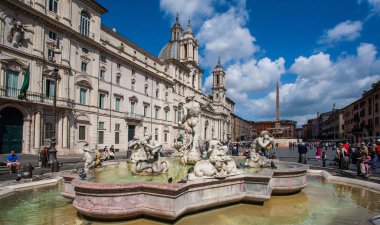 Roma, İtalya 'daki Piazza Navona (Navona Meydanı) binaları, 2008 dolaylarında