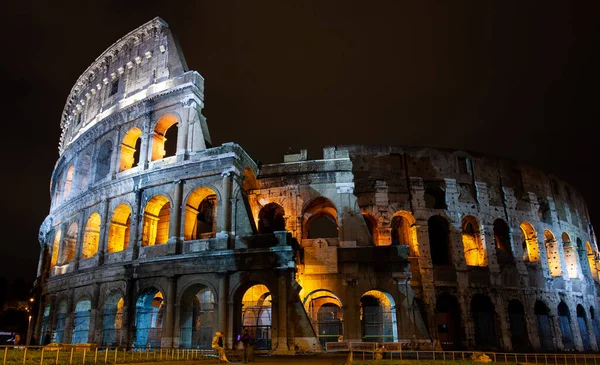 Колизей Ночное Время Столице Италии Риме — стоковое фото