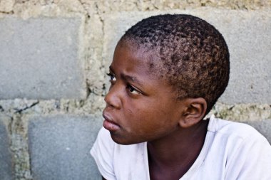 30 Temmuz 2008 'de Mbabane, Svaziland' da kimliği belirsiz bir Swazi çocuğunun portresi..